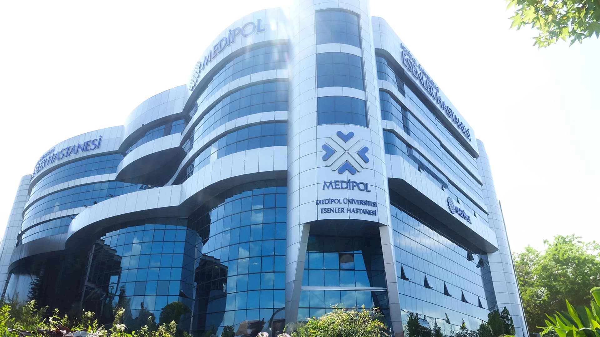 Medipol Esenler University Hospital thumbnail 2